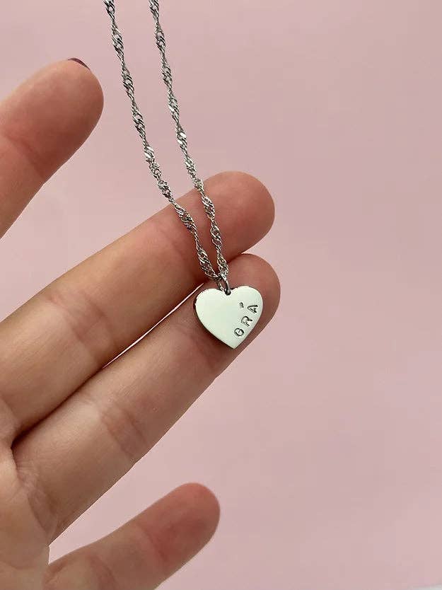 Grá Mini Heart Necklace: Cable Chain / Silver / Lower Case (Grá)