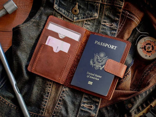 Leather Passport Holder - With Snap Closure: Cognac / Passport
