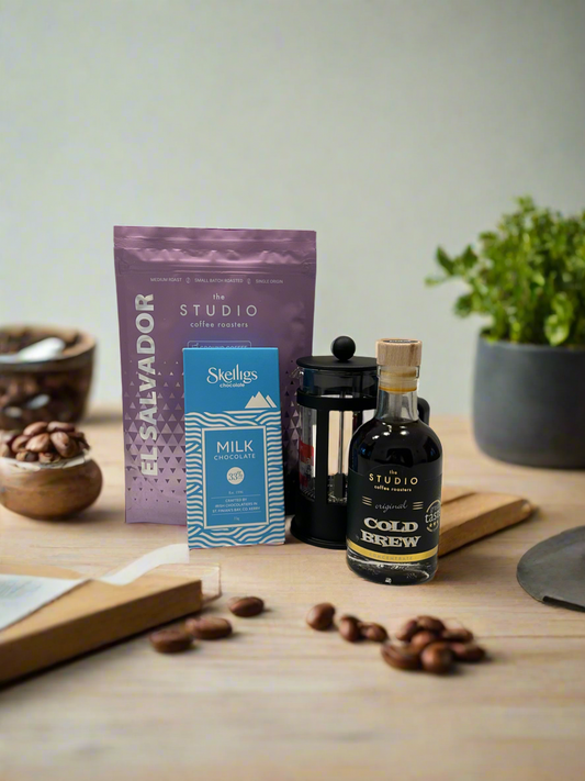 Coffee Lovers Hamper
Featuring Great Taste Award-Winning Coffee & Artisan Treats
