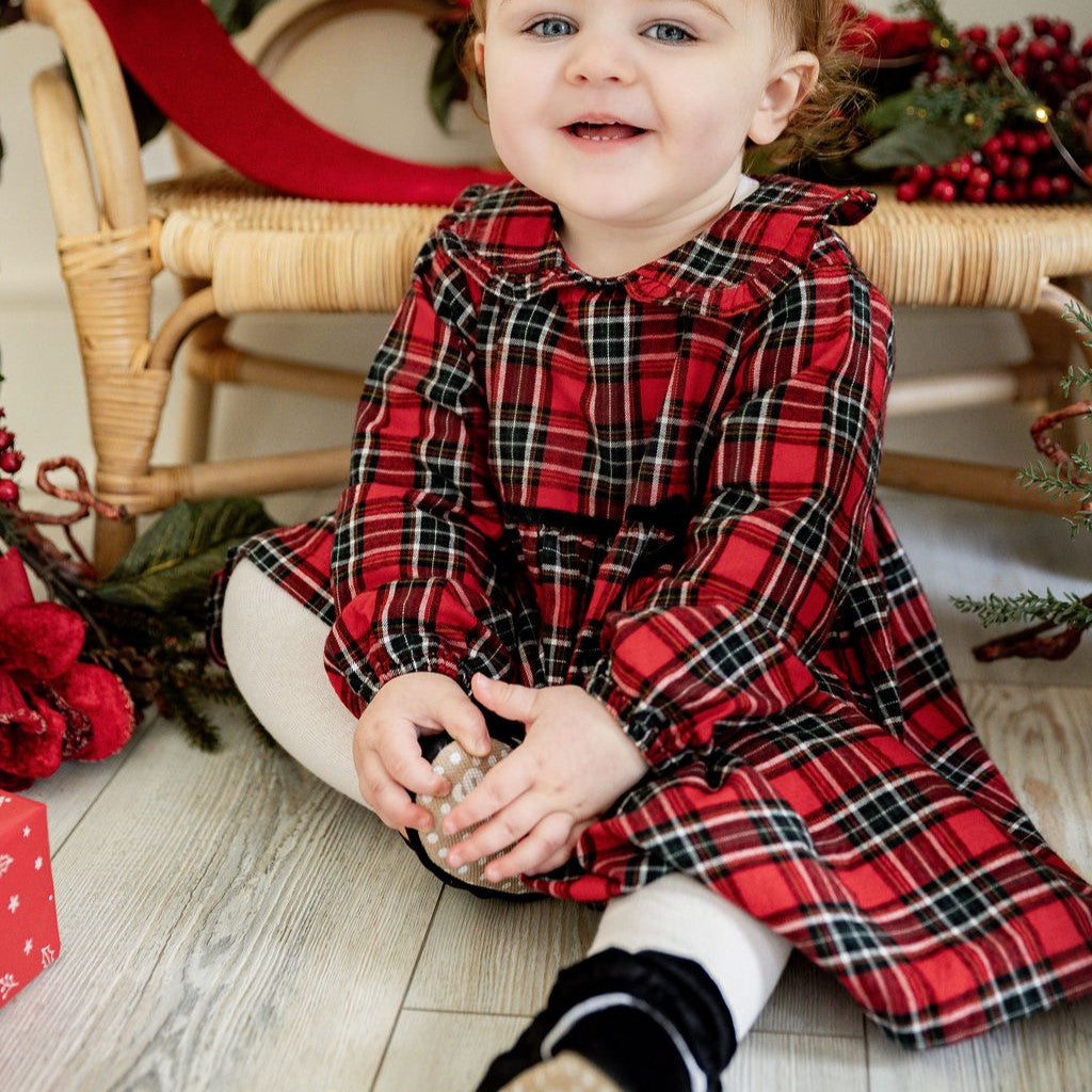 Black Velvet - Stay On Baby Booties With Non-Slip Soles | Snugabugz