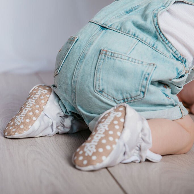 Grey Neutral - Stay On Baby Booties With Non-Slip Soles | Snugabugz