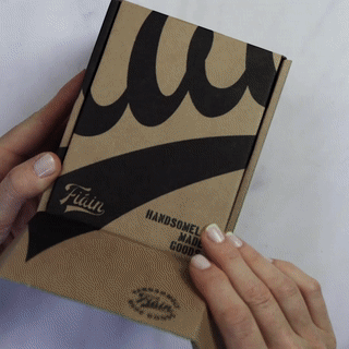 Candle & Soap Gift Set | Mini: 03 | Leather & Oudh